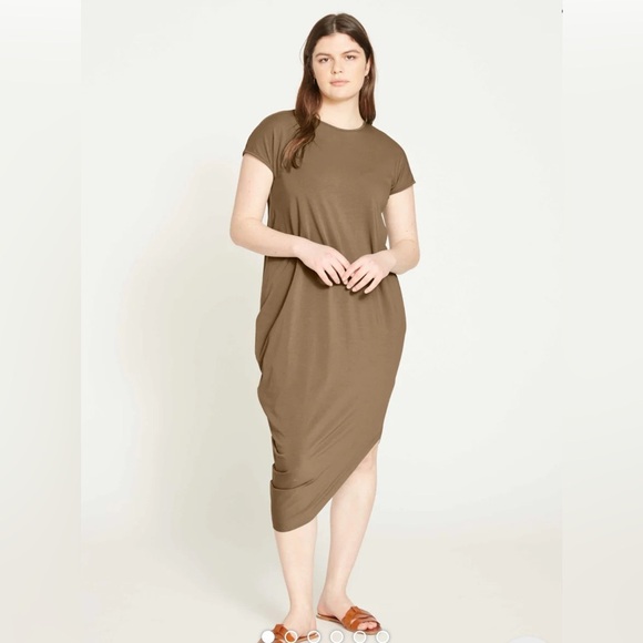 Universal Standard Iconic Geneva  Dress Crocodile Asymmetrical Hem T Shirt Dress - Picture 1 of 11